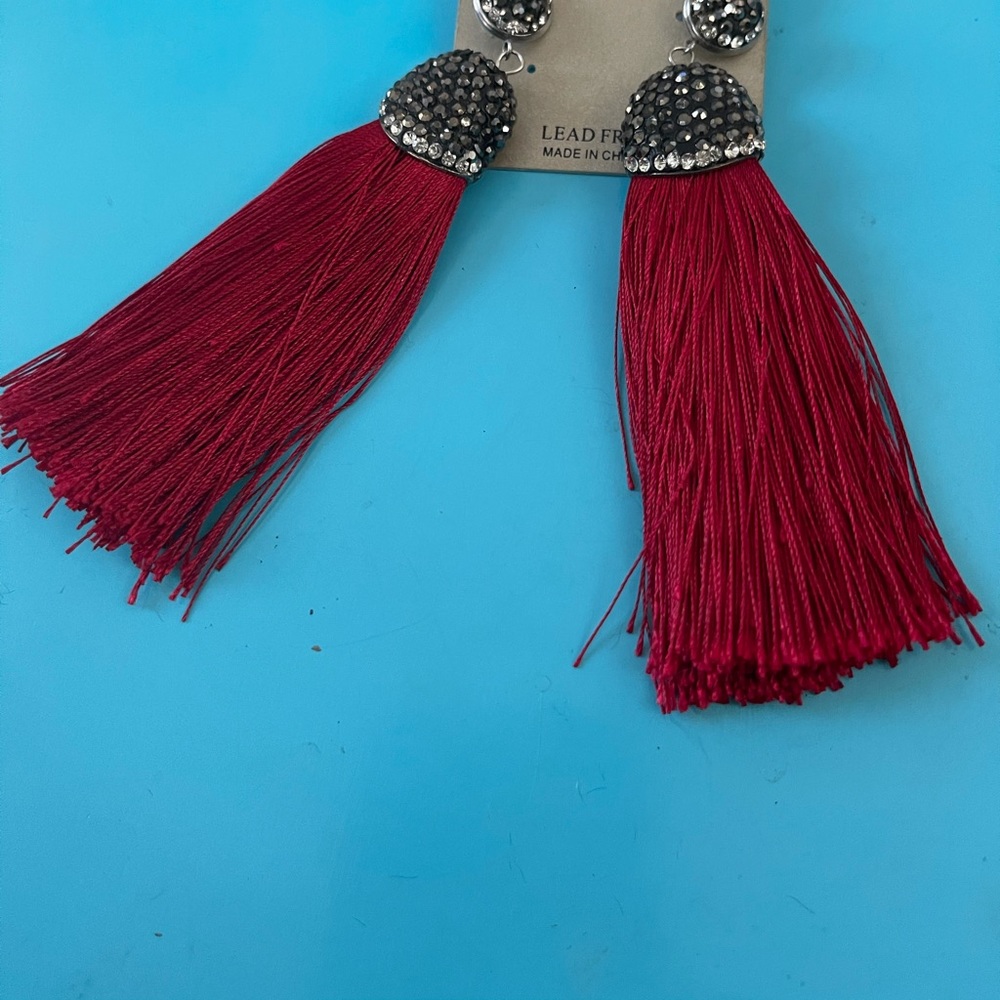 Dramatic earrings - Picture 2 of 2